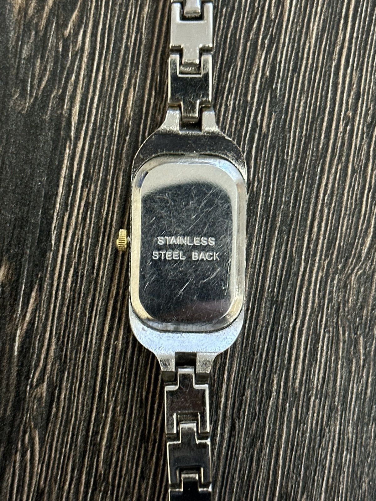 Gucci Vintage 90s Gucci Dress Wrist Watch Swiss Made Quartz Woman Size ONE SIZE - 11 Thumbnail