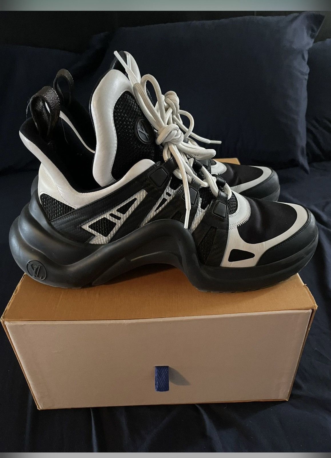 Louis Vuitton Louis Vuitton HighTop Sneakers Size US 8.5 / EU 41-42 - 1 Thumbnail