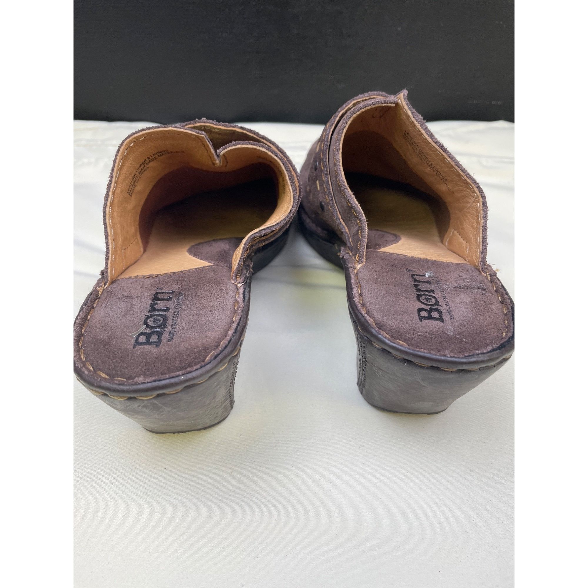 Born Born Womens Brown Suede Clogs Slide Shoes Size 6 SKU 6389 Size US 6 / IT 36 - 5 Thumbnail
