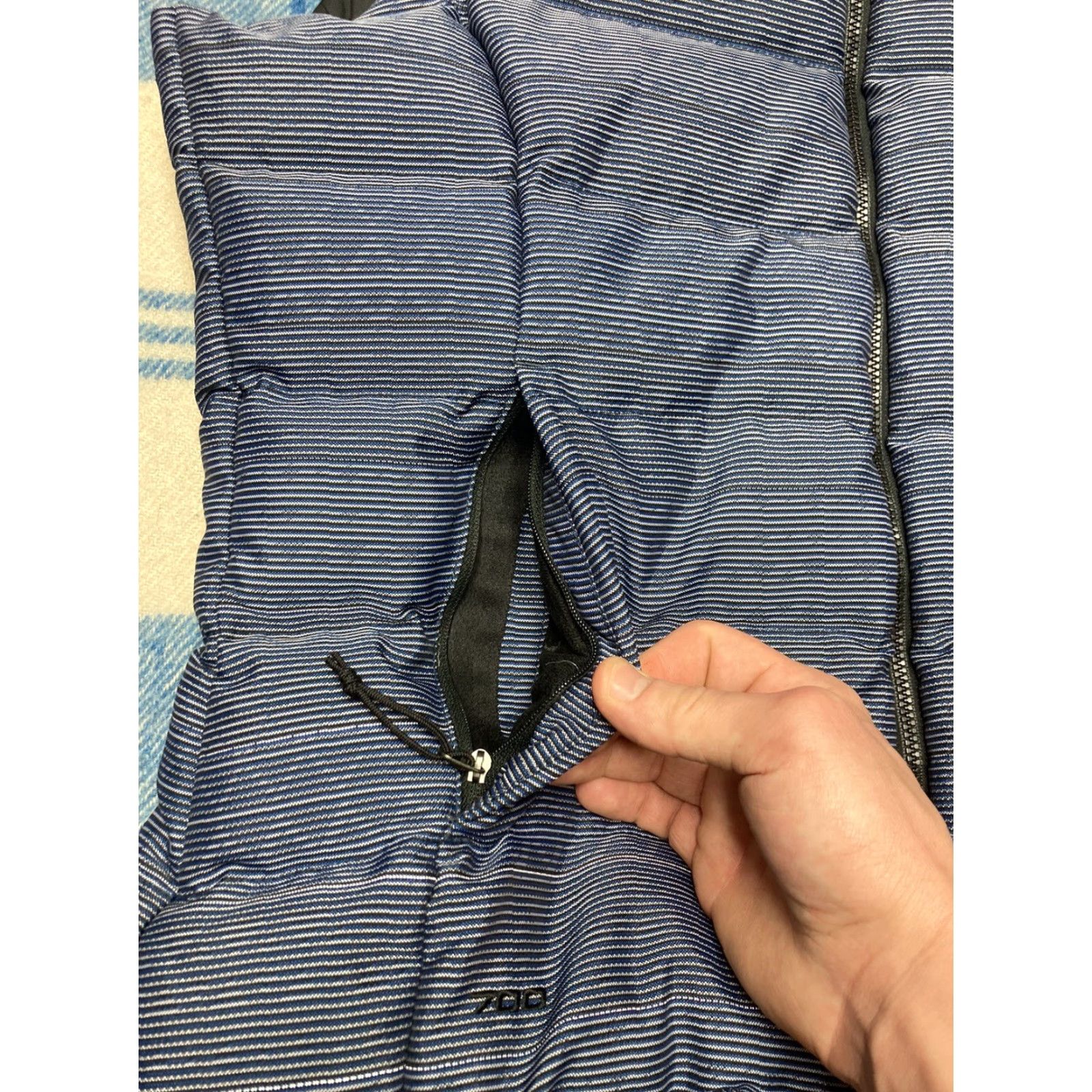 The North Face VINTAGE The North Face 700 Goose Down Vest Women Medium Puffer Jacket Winter blue 3m design Mens Womens Size M / US 6-8 / IT 42-44 - 5 Thumbnail