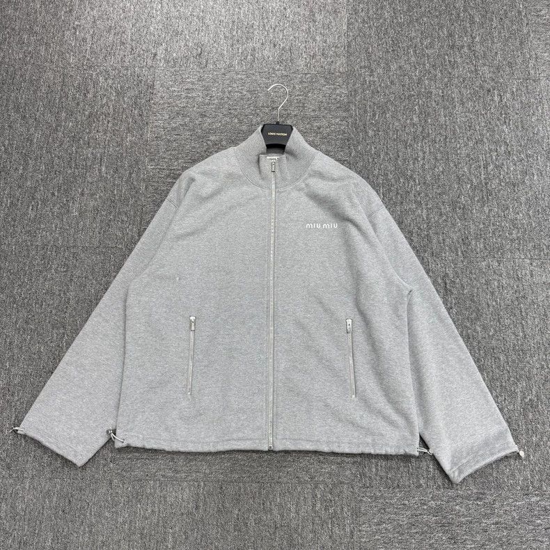 Miu Miu MiuMiu 25ss Embroidered Letter Gray Jacket-yf Size US S / EU 44-46 / 1 - 1 Thumbnail