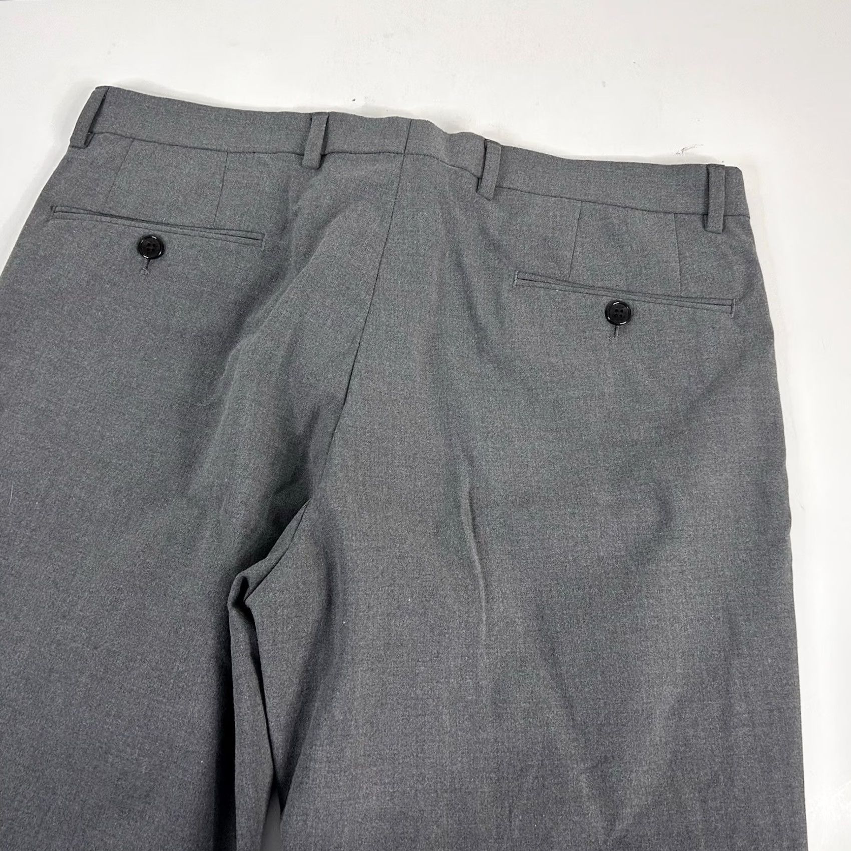 Ralph Lauren Ralph Lauren Dress Pants Light Gray Flat Front Formal Poly Blend 34 x 30 Men XS? Size US 34 / EU 50 - 4 Thumbnail
