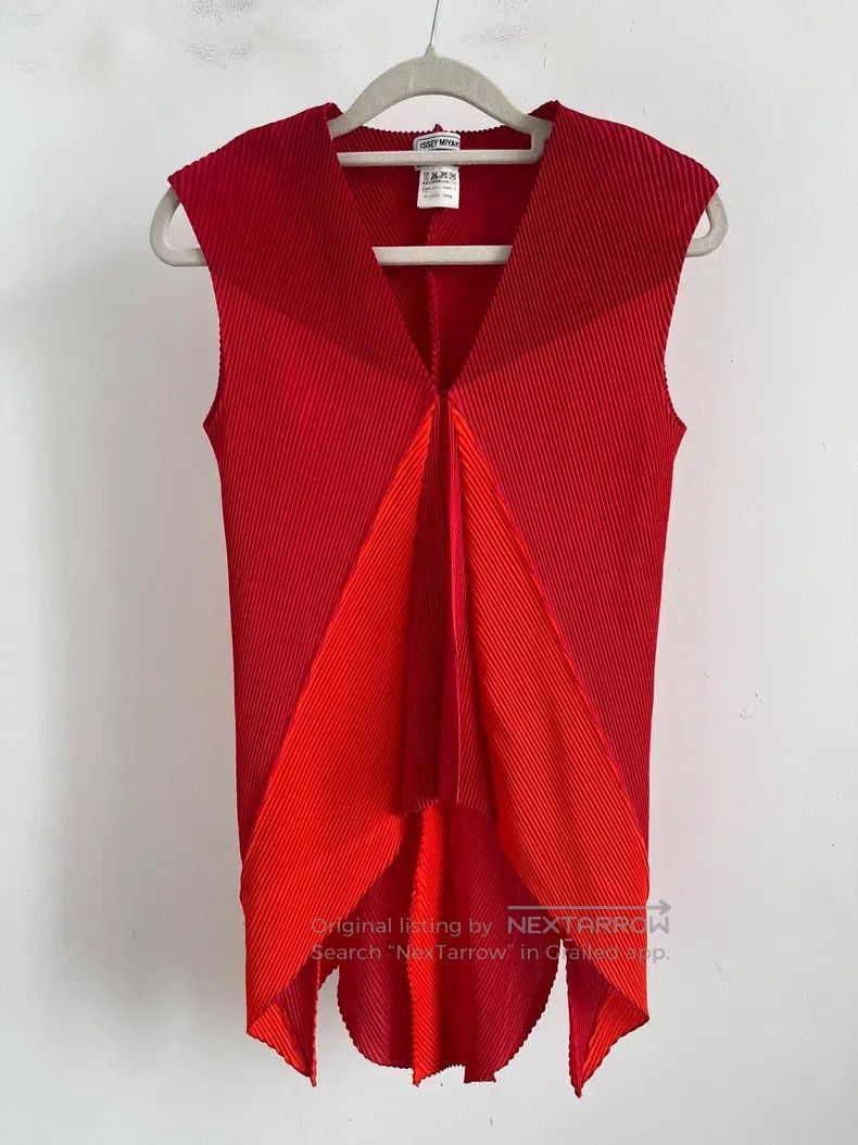 Issey Miyake Issey Miyake Red Vest Size M / US 6-8 / IT 42-44 - 1 Thumbnail