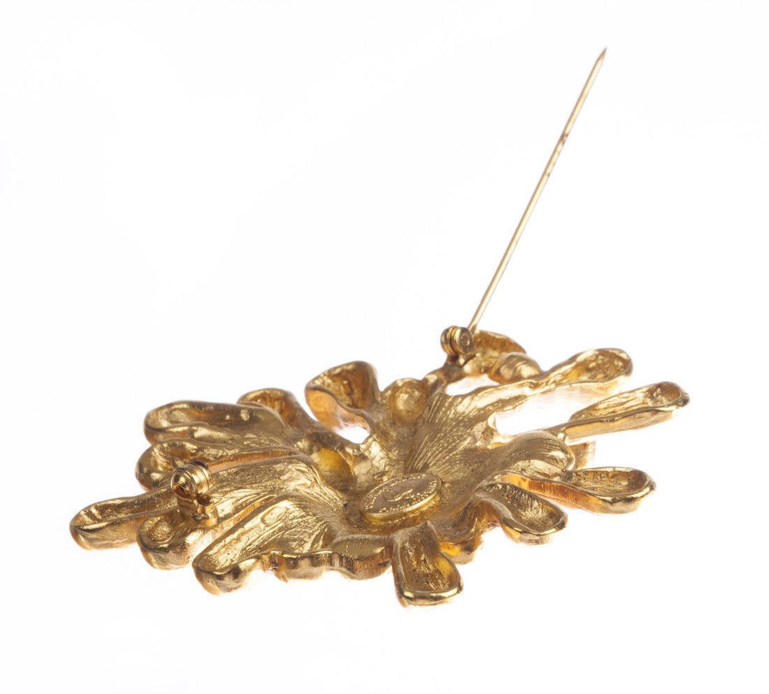 Christian Lacroix Christian LaCroix Abstract Starburst Rhinestone Brooch Size ONE SIZE - 4 Thumbnail