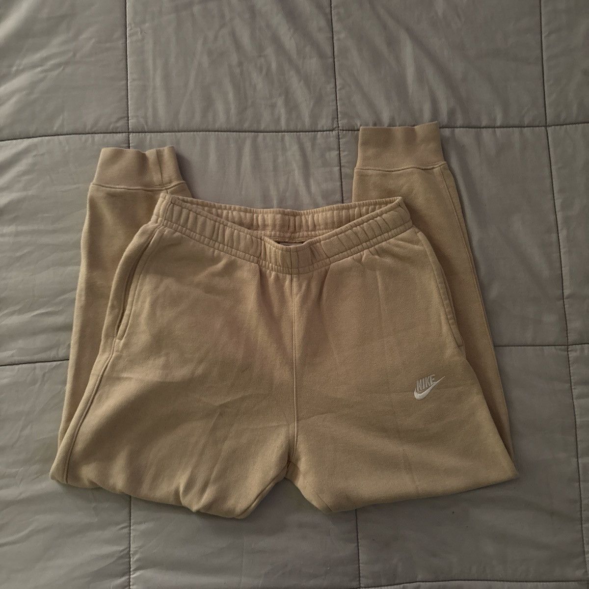 Nike Tan nike sweatpants Size US 38 / EU 54 - 1 Thumbnail