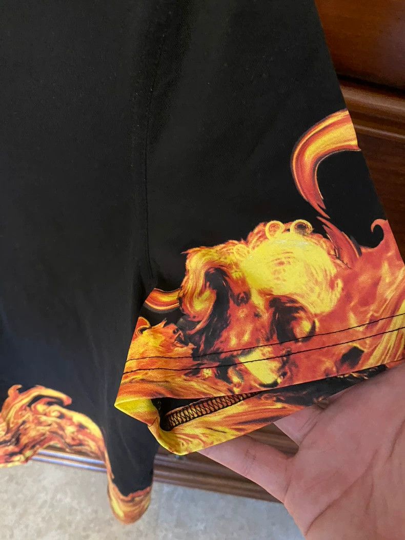Givenchy Givenchy Flame hemmed short-sleeve T-shirt, size XS, styli Size US XS / EU 42 / 0 - 2 Thumbnail