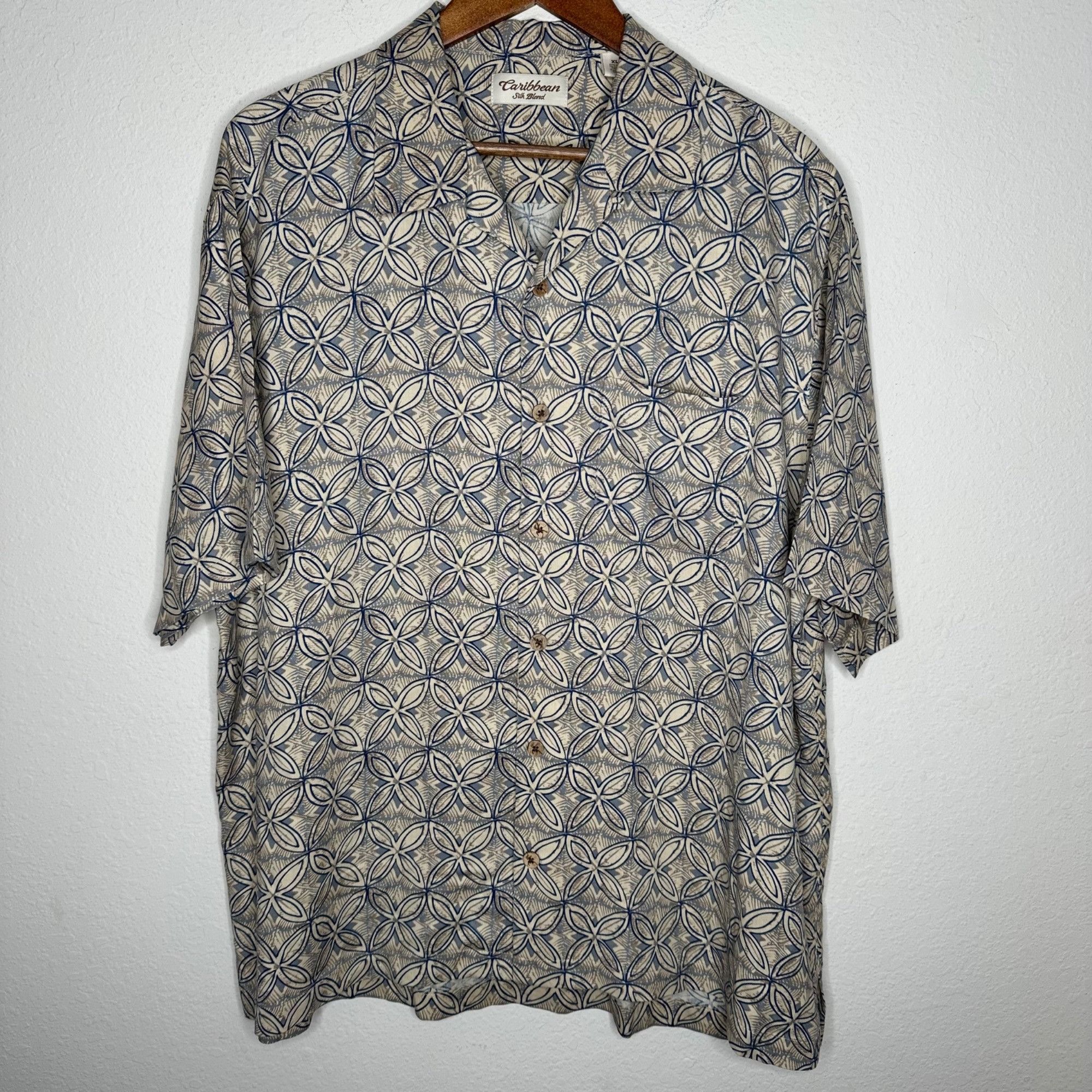 Caribbean Caribbean Silk blend button up Camp shirt geometric patter S Size US XL / EU 56 / 4 - 7 Thumbnail
