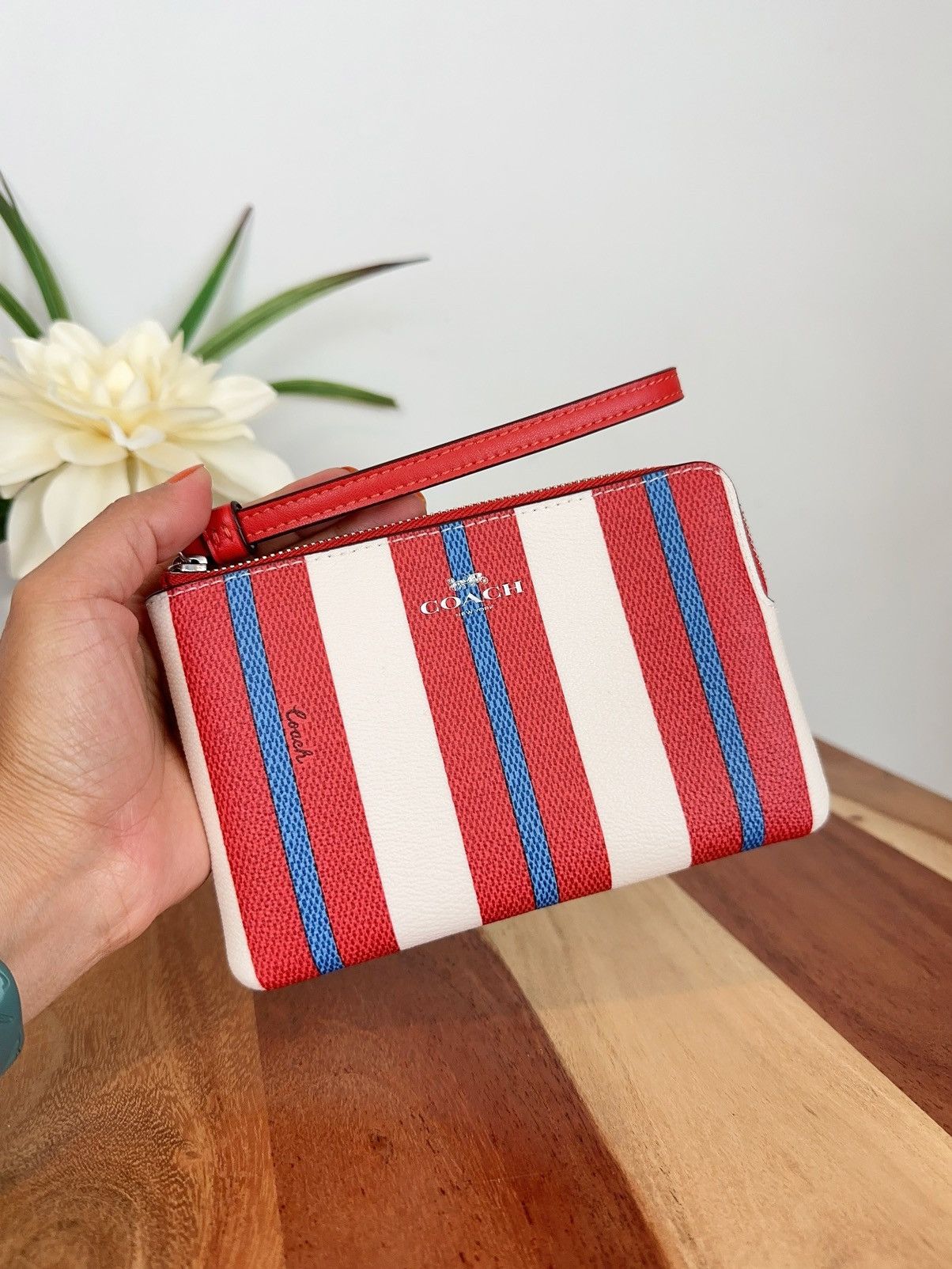 Coach NWT Coach Corner Zip Wristlet With Stripe Print Size ONE SIZE - 2 Thumbnail