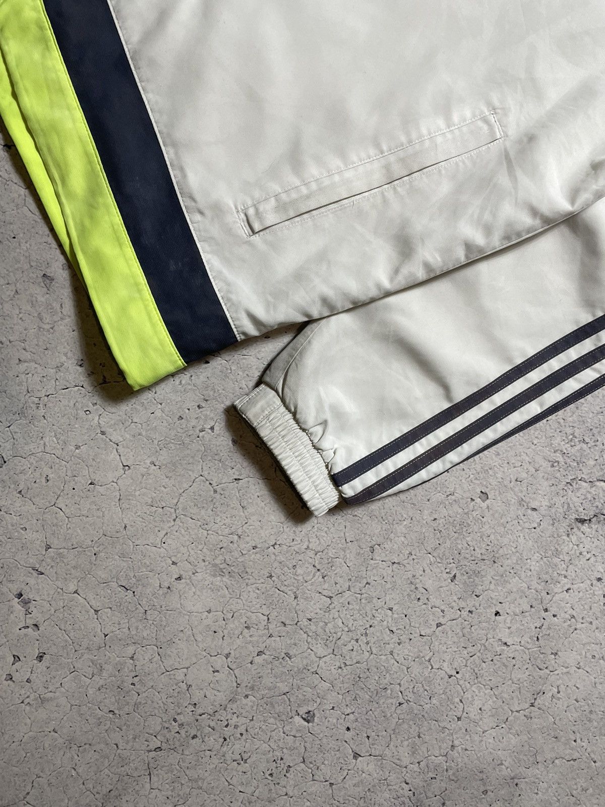 Adidas Nylon Adidas Real Madrid Blokecore Football Jacket Vintage Size US M / EU 48-50 / 2 - 4 Thumbnail