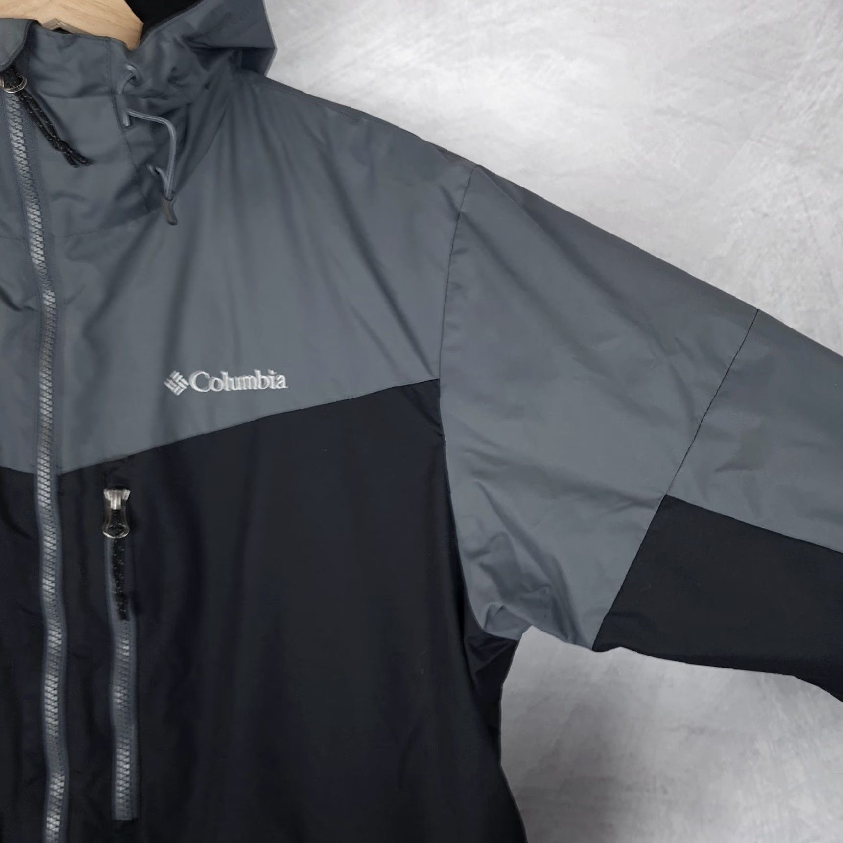 Vintage Columbia Jacket Mens Large Gray Hooded Insulated Thermal Coil Parka Zipper Pockets Stand-Up Collar Mid-Length Size US L / EU 52-54 / 3 - 5 Thumbnail