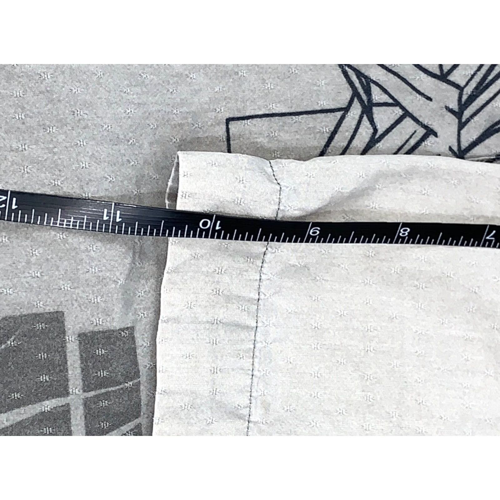 Quiksilver Quiksilver Button-Down Gray Floral XL Short Sleeve Casual Men Shirt Mens Size US 36 / EU 52 - 7 Thumbnail