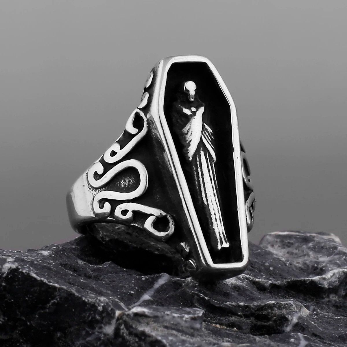 Vintage Retro Person Ring Size 44 - 1 Thumbnail