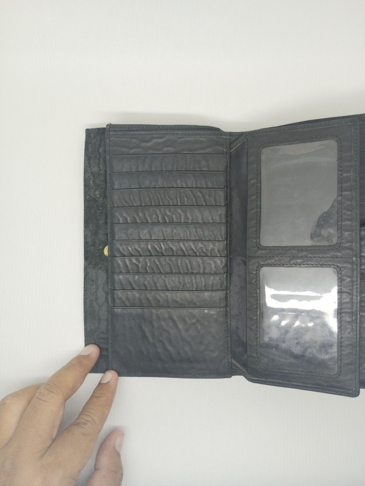 Louis Vuitton Louis Vuitton Vintage Black Calfskin Long Wallet Button Zip Size ONE SIZE - 5 Thumbnail