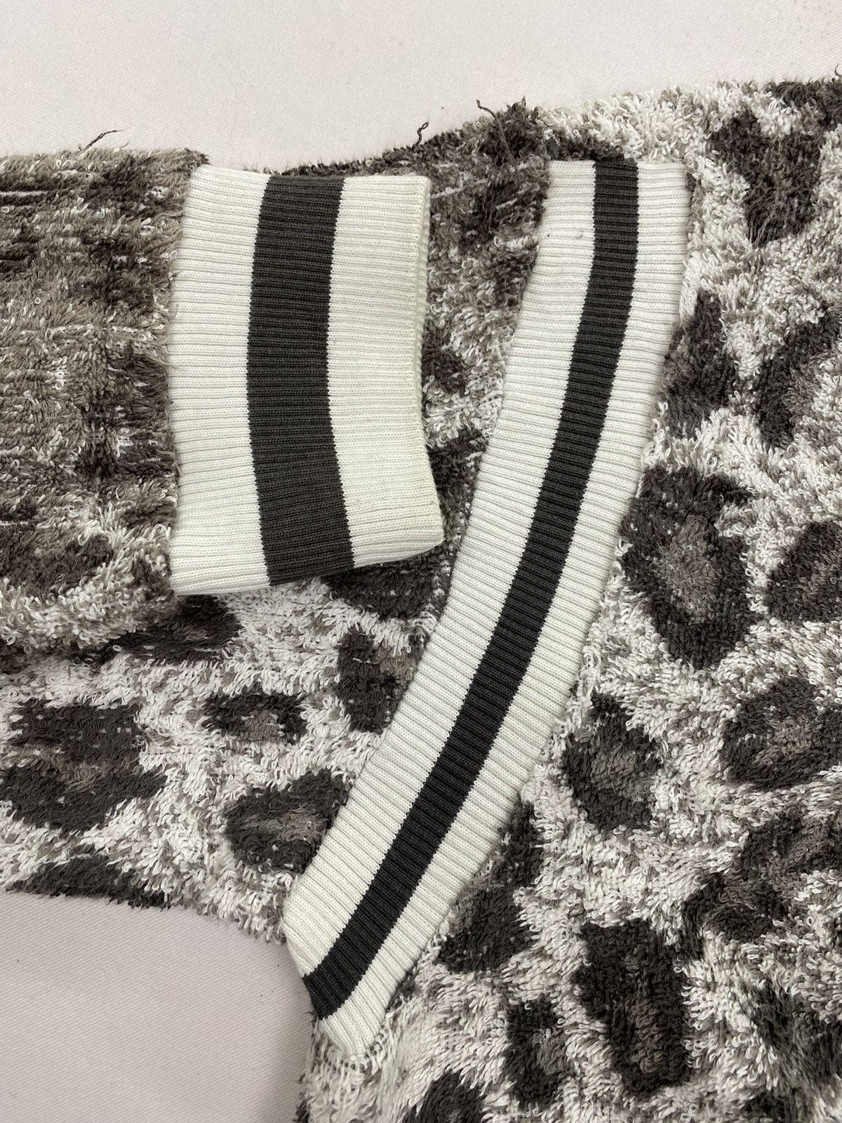 DISCOVERED Discovered Leopard Terry Hoodie Size US M / EU 48-50 / 2 - 11 Thumbnail
