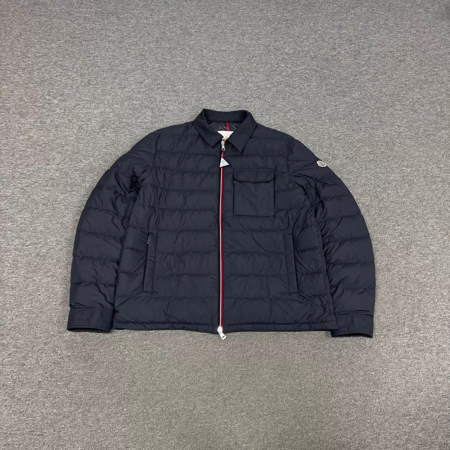 Moncler Moncler Fazzon Logo Light Down Jacket 6 98 New Size M / US 6-8 / IT 42-44 - 1 Thumbnail