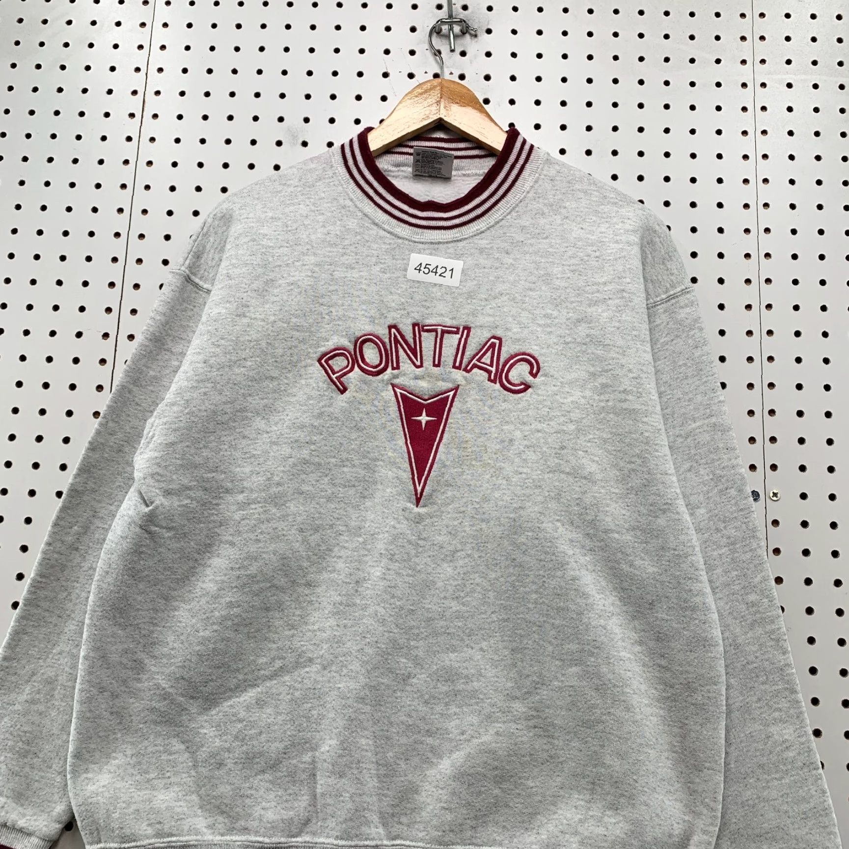 Vintage VINTAGE Pontiac Car Sweatshirt Mens Large Gray Embroidered Fleece Crewneck USA Size US L / EU 52-54 / 3 - 2 Thumbnail