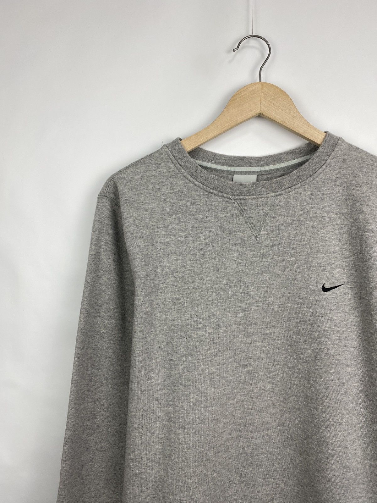 Nike 🇺🇸 Vintage 90s Nike Sweatshirt Swoosh Small Logo Rare Retro Size US M / EU 48-50 / 2 - 2 Thumbnail