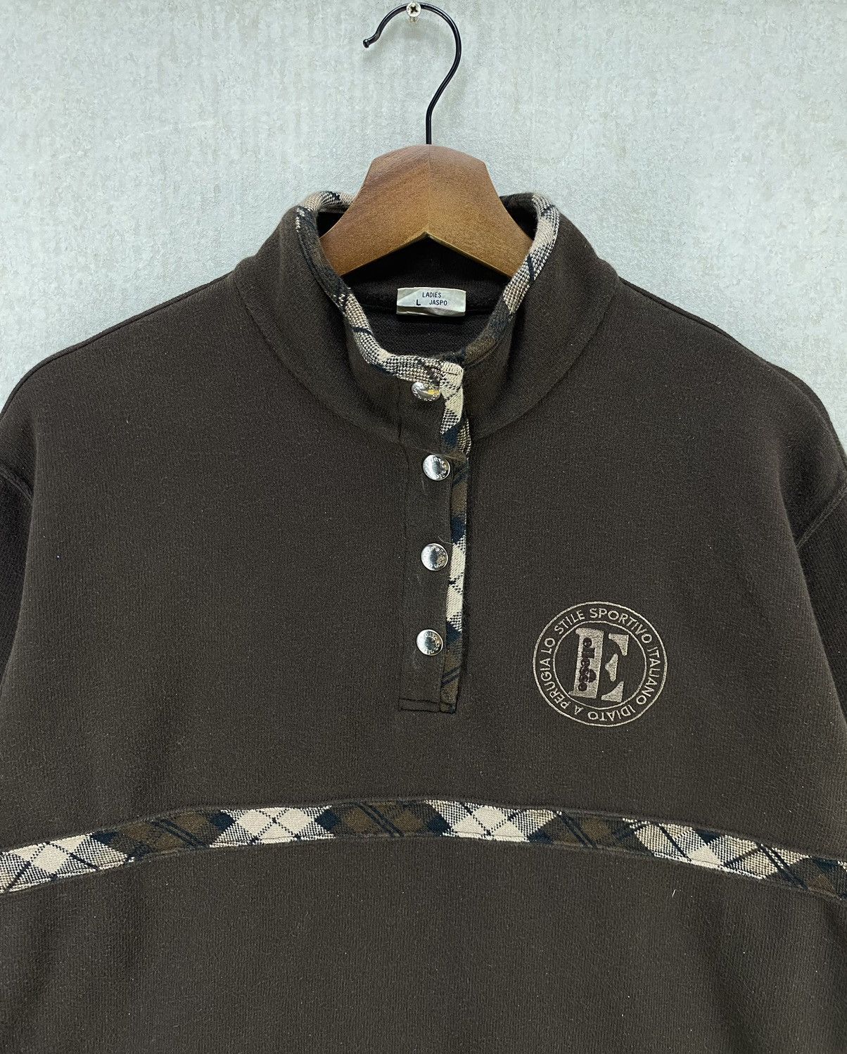 Ellesse Vintage Ellesse Sweatshirt Quarter Button Up Pullover Size L Size US L / EU 52-54 / 3 - 3 Thumbnail