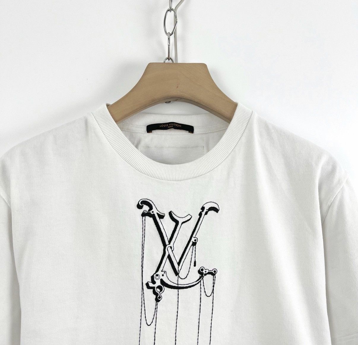 Louis Vuitton Louis Vuitton Embroidered Logo Short Sleeve K12 Size US S / EU 44-46 / 1 - 3 Thumbnail
