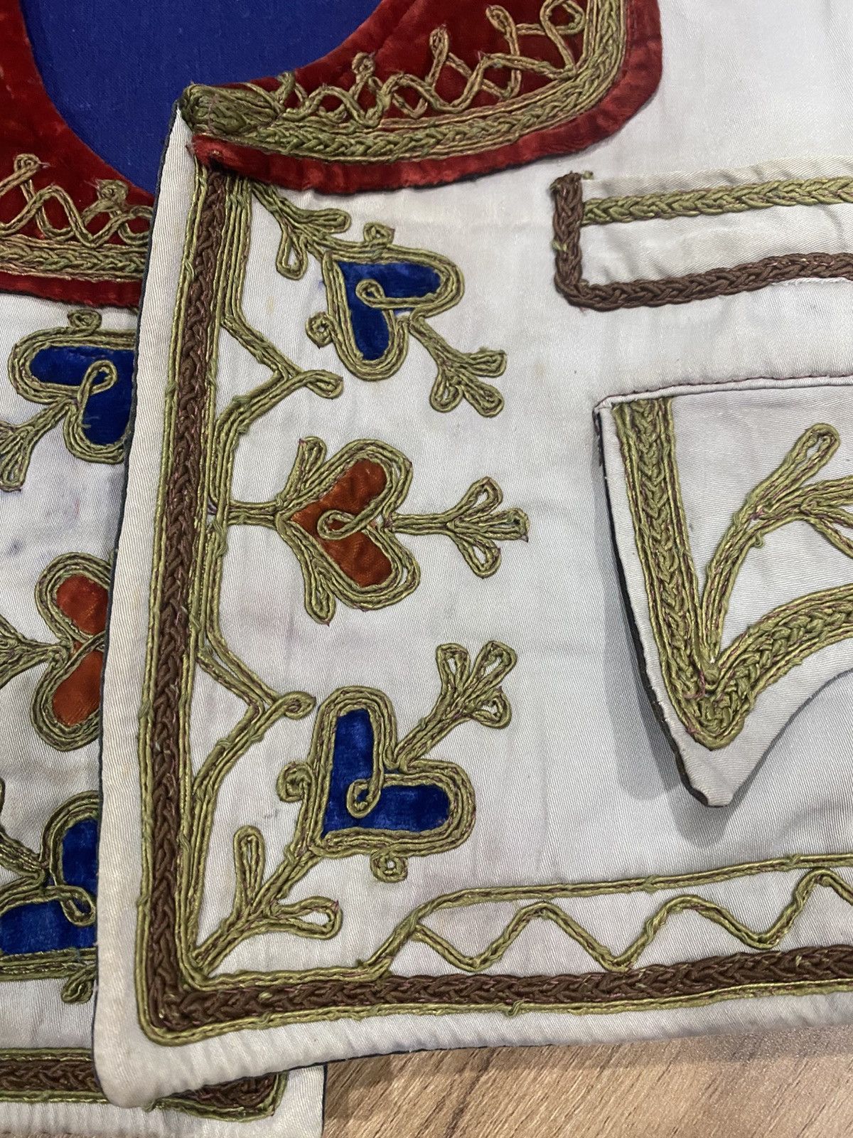 Vintage Vintage Ottoman Turkish Embroidered Velvet Vest Handcrafted Size US M / EU 48-50 / 2 - 8 Thumbnail