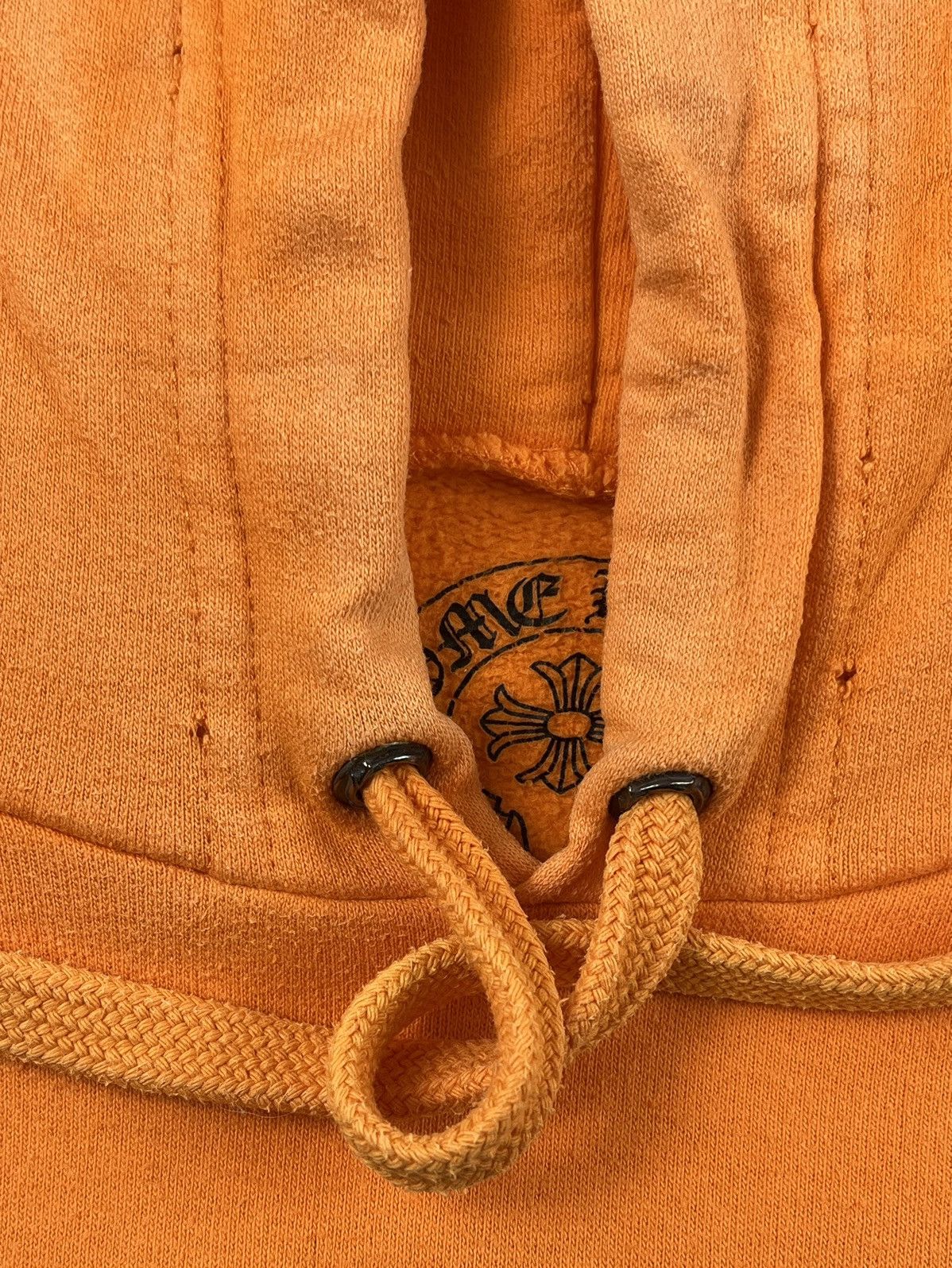 Chrome Hearts × Off-White 2018 Chrome Hearts Off White Scroll Logo Orange Hoodie Size US M / EU 48-50 / 2 - 10 Thumbnail