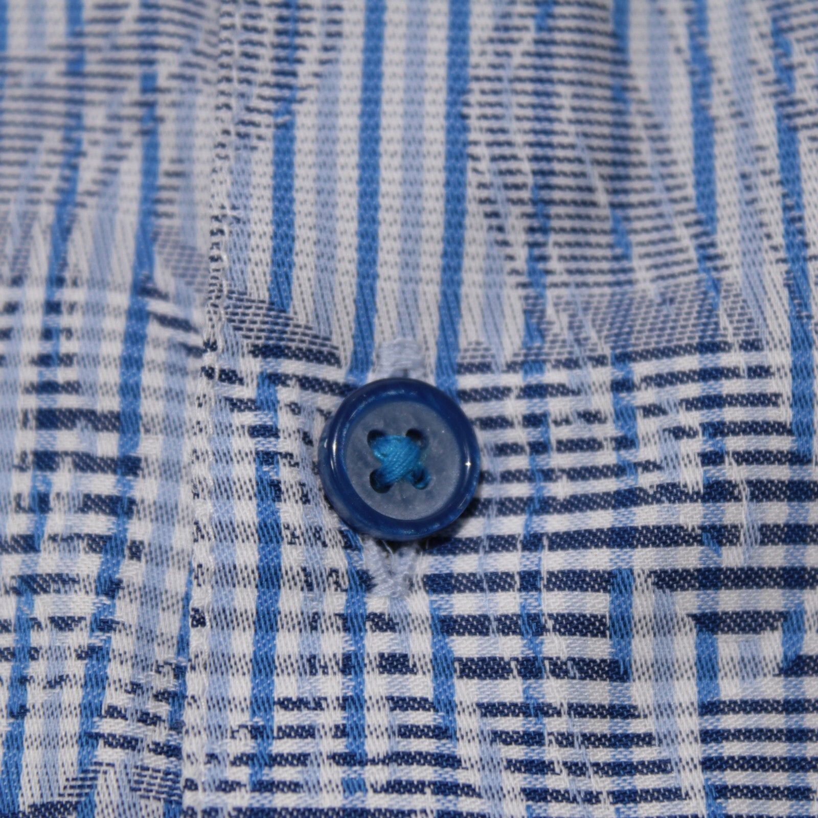 Robert Graham Robert Graham New with tags Shirt Size S US In Blue Size US S / EU 44-46 / 1 - 3 Thumbnail