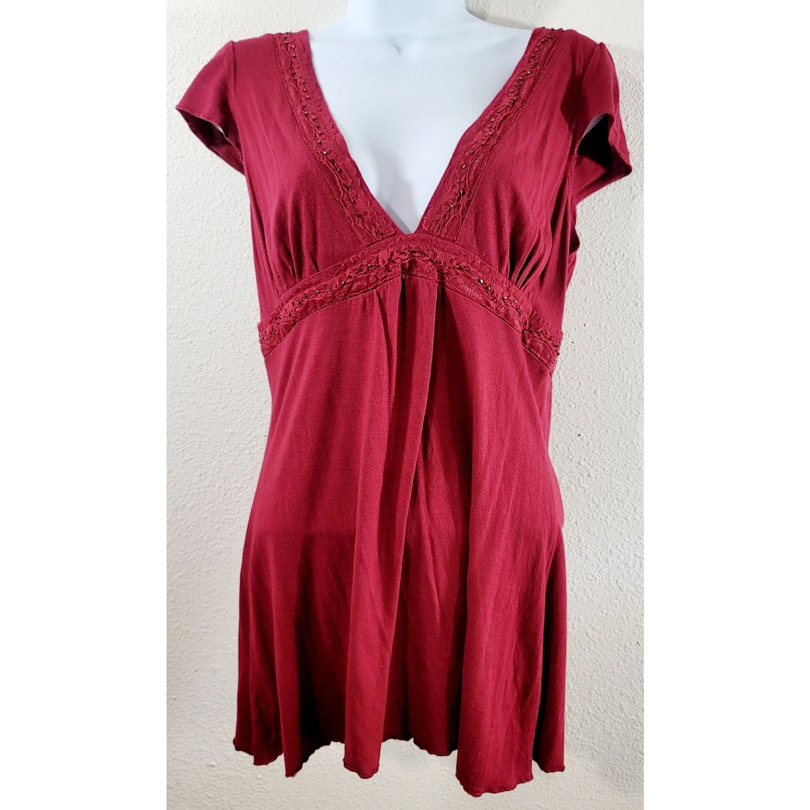 Other Miss Chievous Burgundy Bead Lace V Neck Top XL Capped Sleeve Size XL / US 12-14 / IT 48-50 - 1 Thumbnail