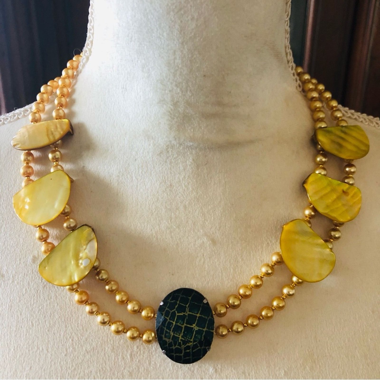 Handmade Handcrafted repurpose dyed abalone Pearl necklace Size ONE SIZE - 2 Thumbnail