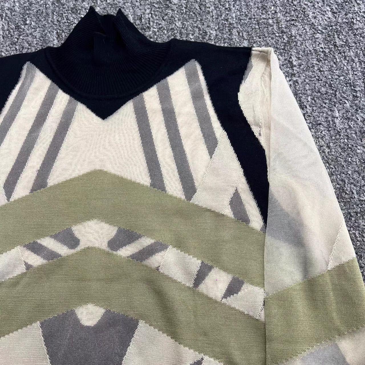 Fendi Fendi Color-Blocked Pattern Knit Long Sleeve K12 Size XS / US 0-2 / IT 36-38 - 3 Thumbnail