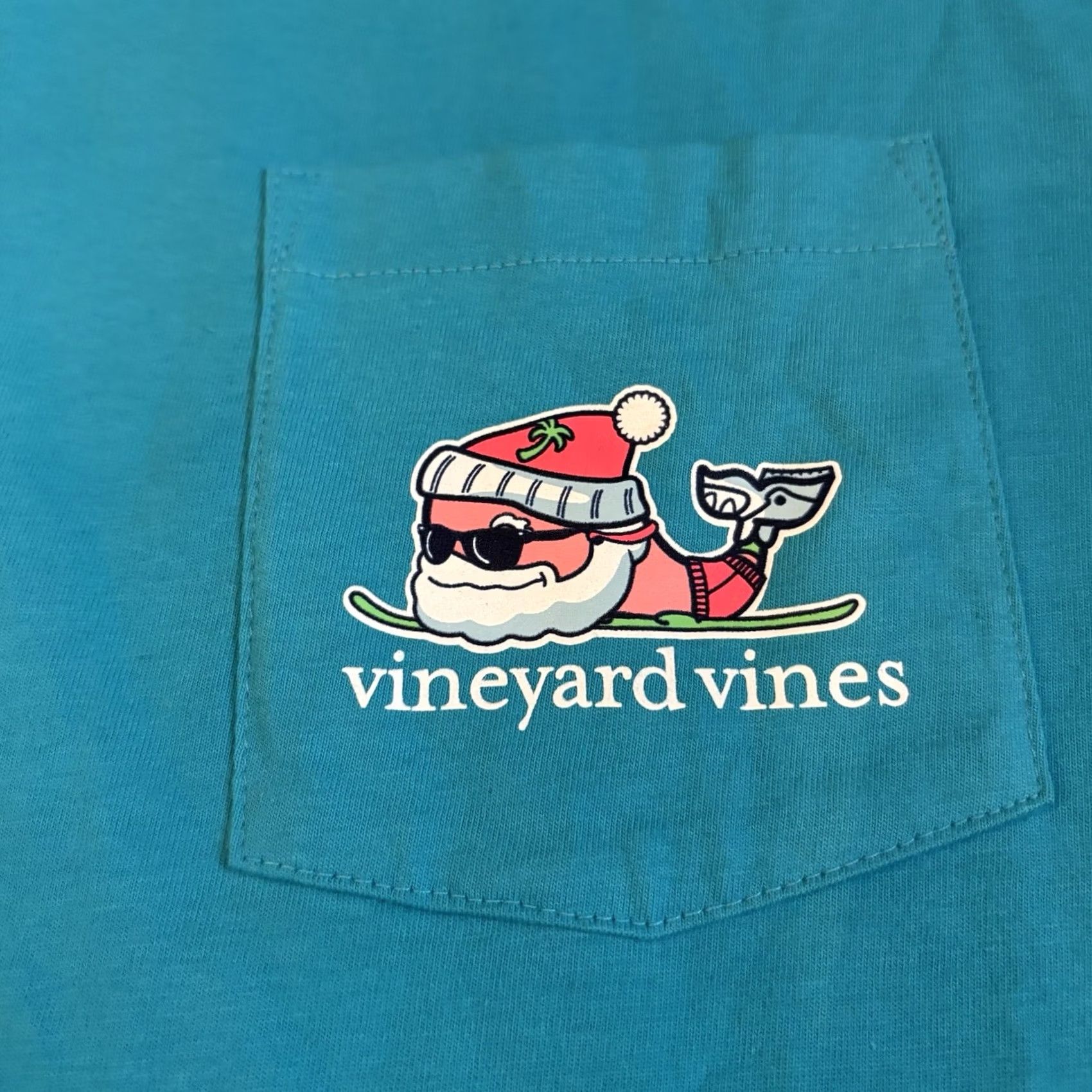 Vineyard Vines Mens Vineyard Vines T Shirt Snowboarding Santa Whale Blue M Cotton Size US M / EU 48-50 / 2 - 7 Thumbnail