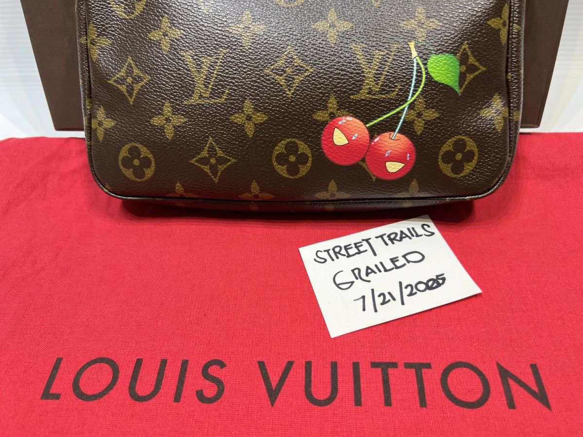 Louis Vuitton × Takashi Murakami LOUIS VUITTON CHERRY POCHETTE TAKASHI MURAKAMI Size ONE SIZE - 2 Thumbnail