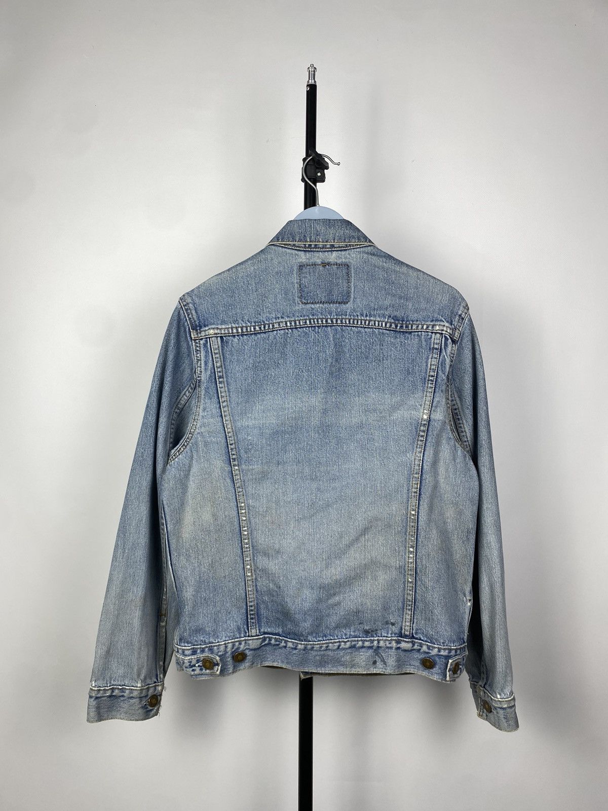 Jean × Levi's × Levi's Vintage Clothing Vintage 90's Distressed Levi's Trucker Denim Jacket Small Size US S / EU 44-46 / 1 - 10 Thumbnail