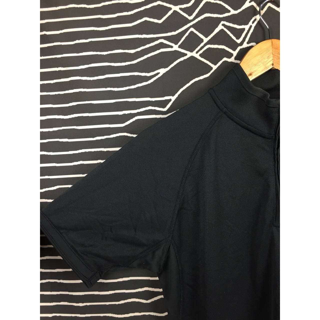 Japanese Brand × Uniqlo Uniqlo Activewear Half Zip Mock Neck Pocket Tee Size M Size US M / EU 48-50 / 2 - 3 Thumbnail