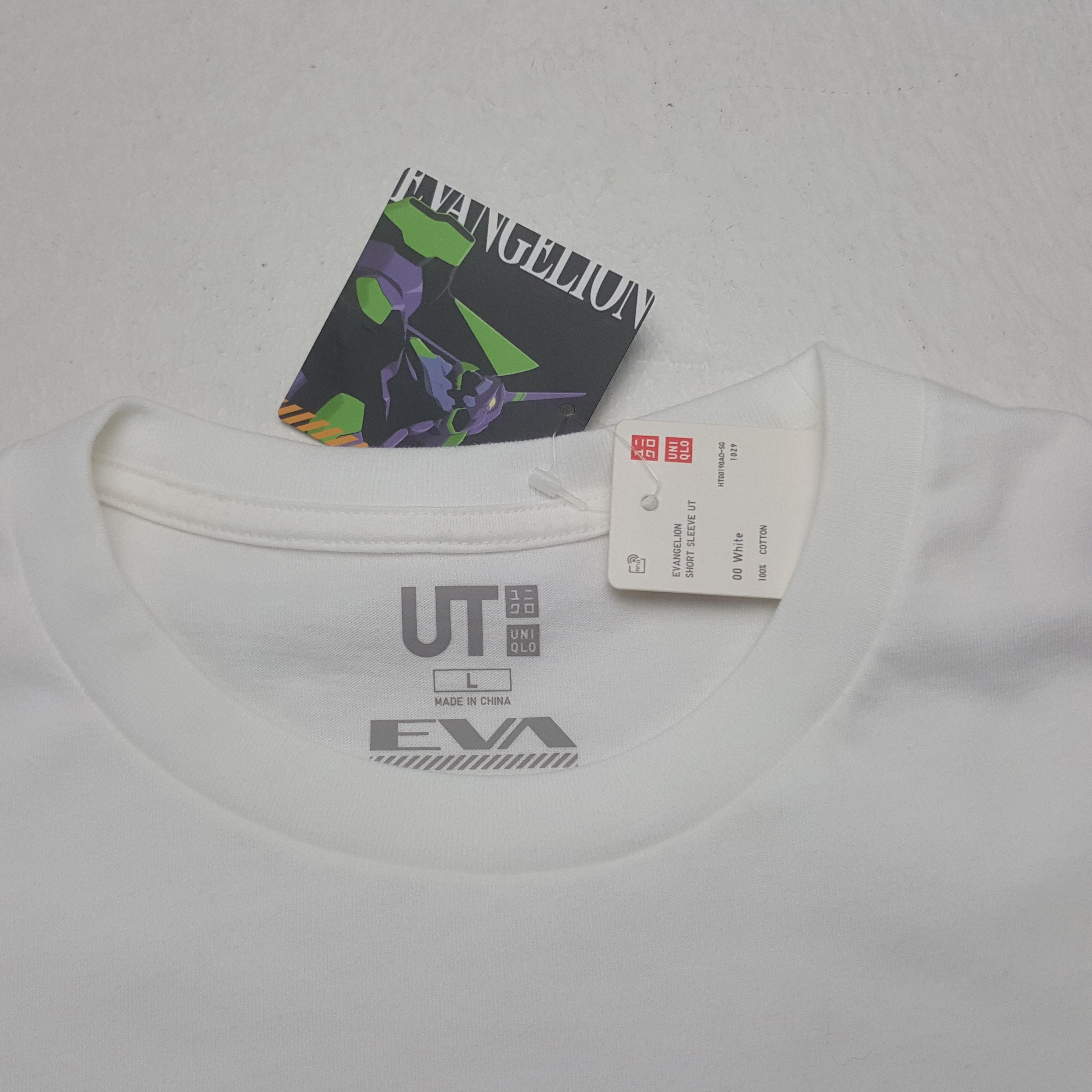 Anime Vintage Anime Evangelions Japanese Uniqlo Anime Tshirt RR2 Size US L / EU 52-54 / 3 - 4 Thumbnail