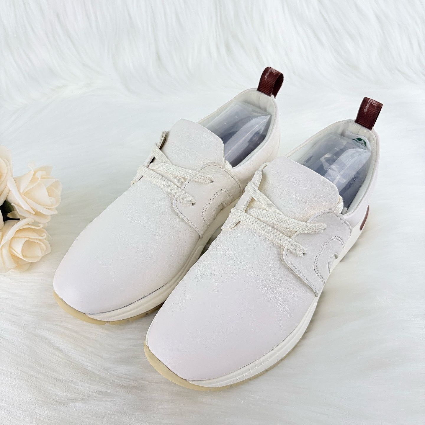 Loro Piana Loro Piana Leather Low-Top Sneakers White Size 37 Size US 7 / IT 37 - 1 Thumbnail