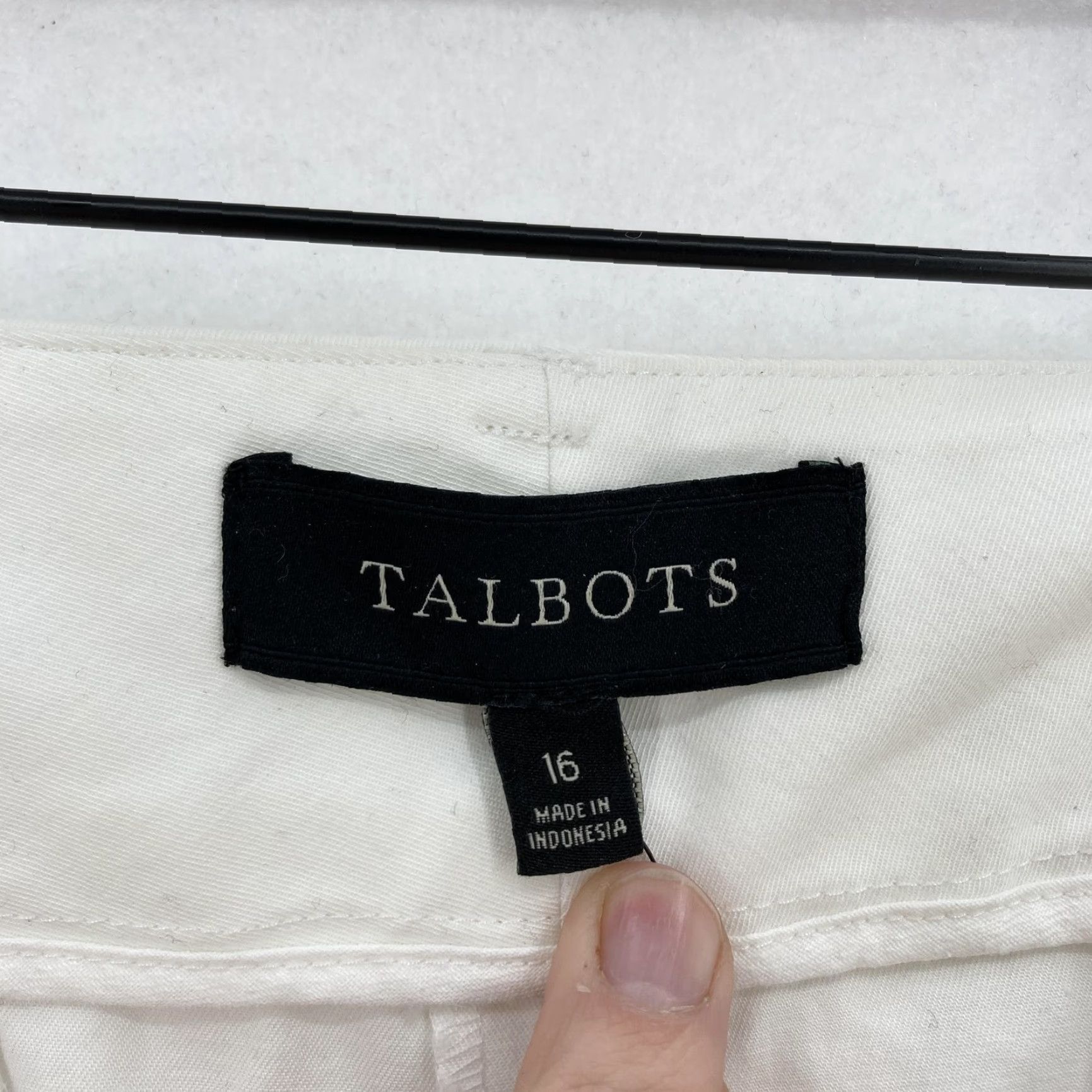 Talbots Talbots Pants Womens 16 White Heritage Straight Leg Chino Cotton Stretch Pockets Size 38" / US 16 / IT 52 - 4 Thumbnail