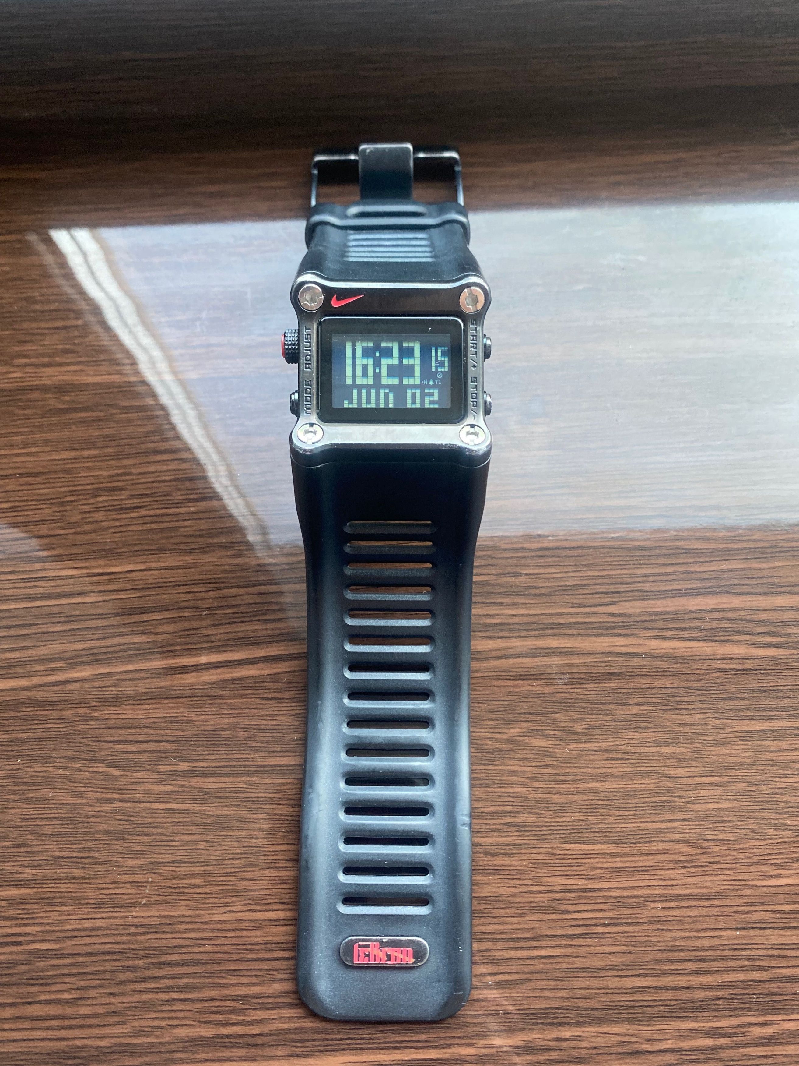 Nike VINTAGE NIKE HAMMER LEBRON Watches WC0034 Size ONE SIZE - 1 Thumbnail