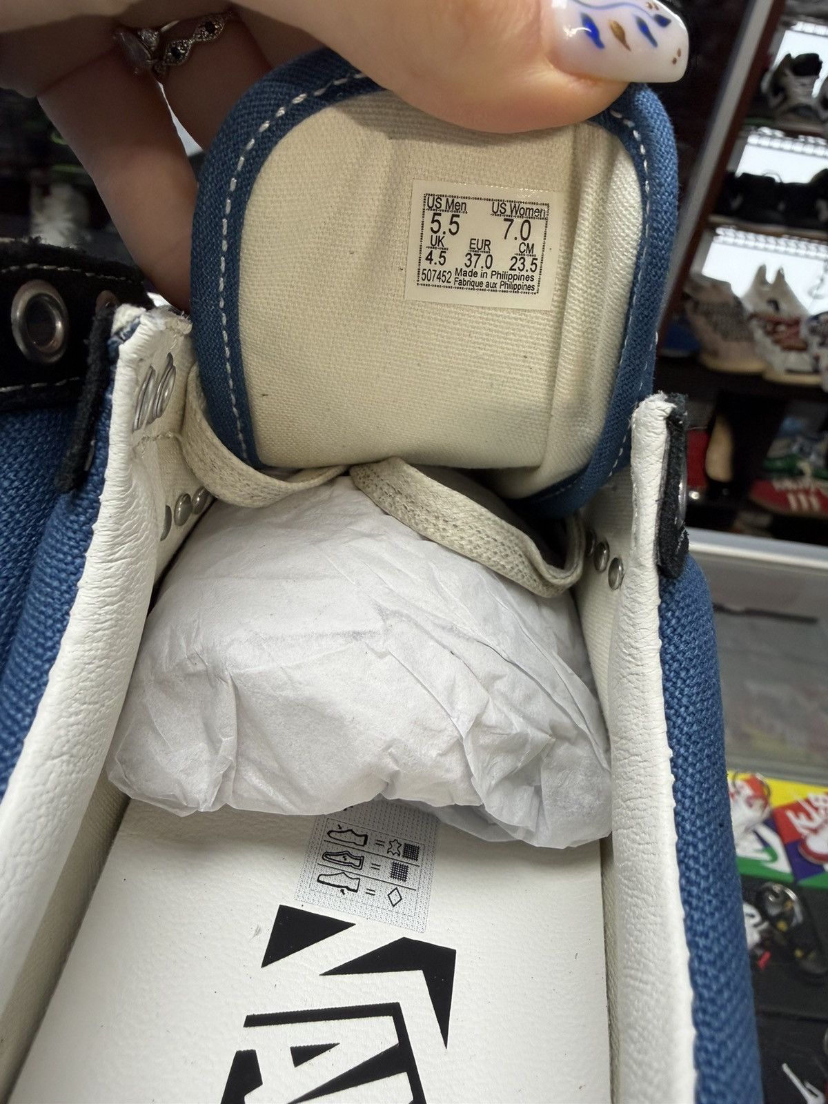 Vans Vans Old Skool ‘36 LS Pearlized ‘Navy’ Size US 5.5 / EU 38 - 6 Thumbnail