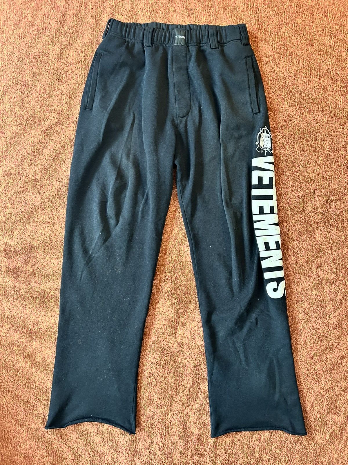 Men's Vetements Sweatpants & Joggers | Grailed