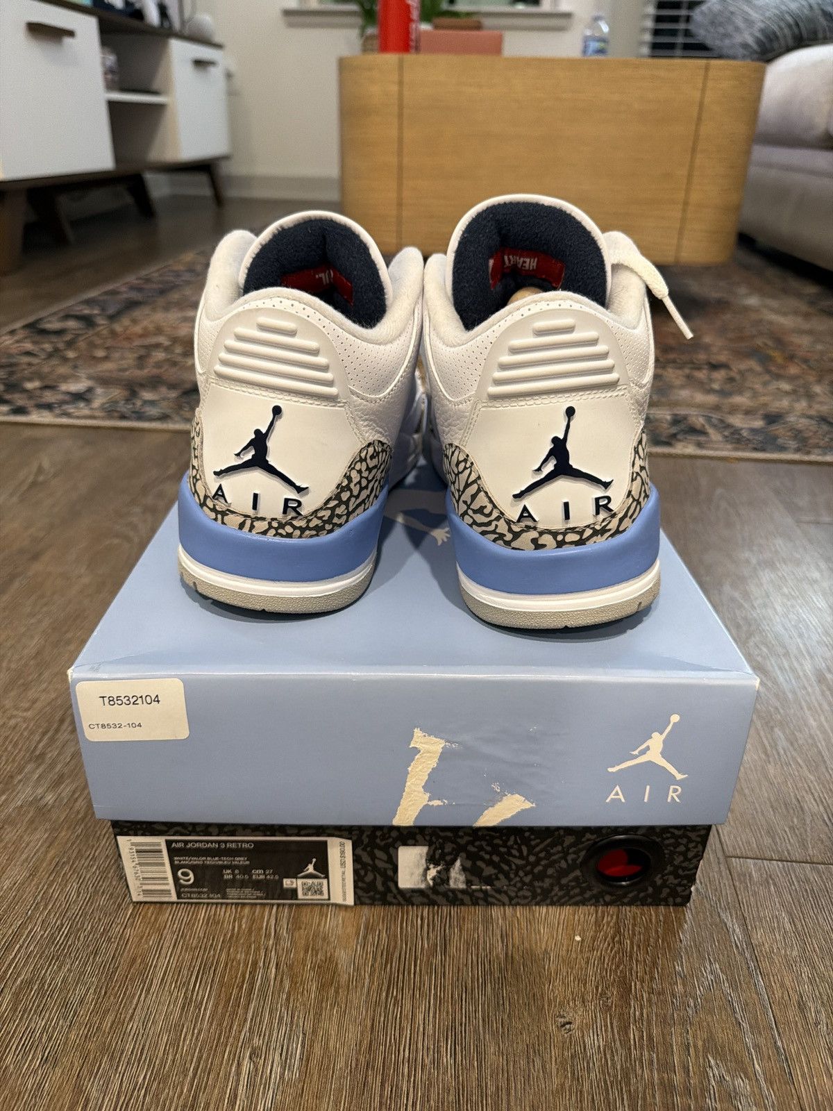 Jordan Brand Air Jordan 3 UNC Size US 9 / EU 42 - 4 Thumbnail
