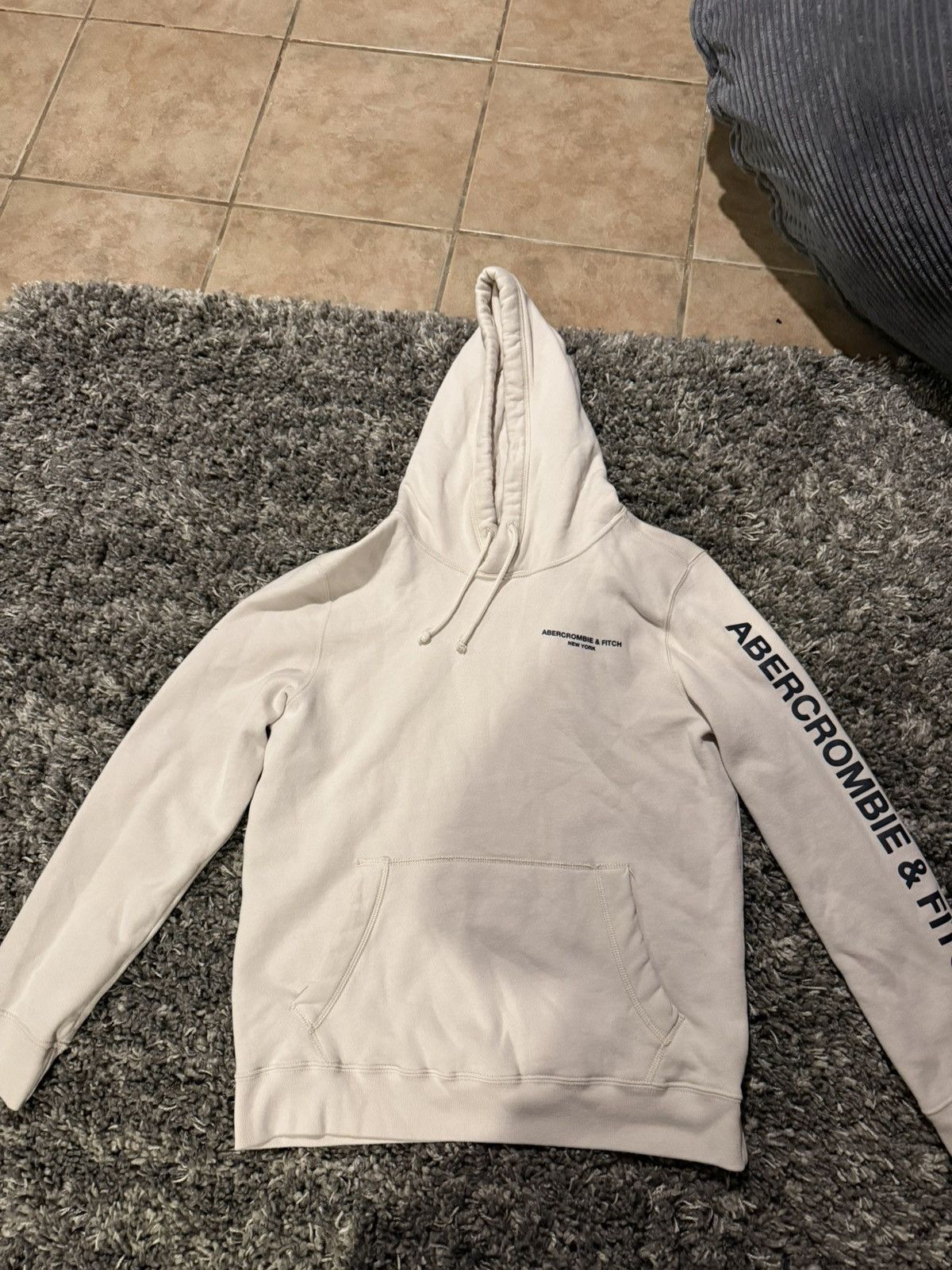 Abercrombie & Fitch Small Abercrombie & Fitch Hoodie Size US S / EU 44-46 / 1 - 1 Thumbnail
