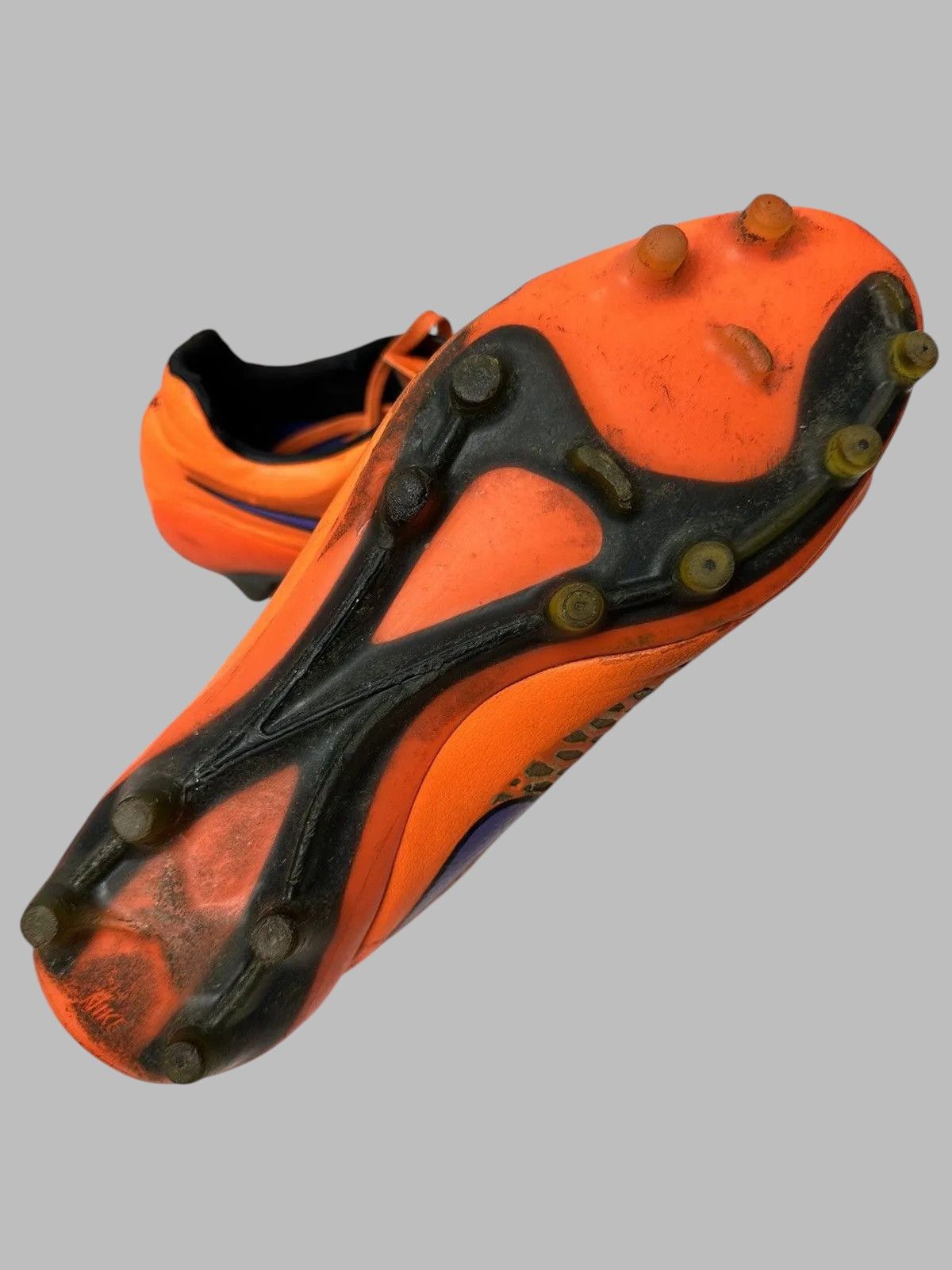 Nike ACG Boots Nike Orange Low Top Sneakers Streetwear Runner Size US 12.5 / EU 45-46 - 11 Thumbnail