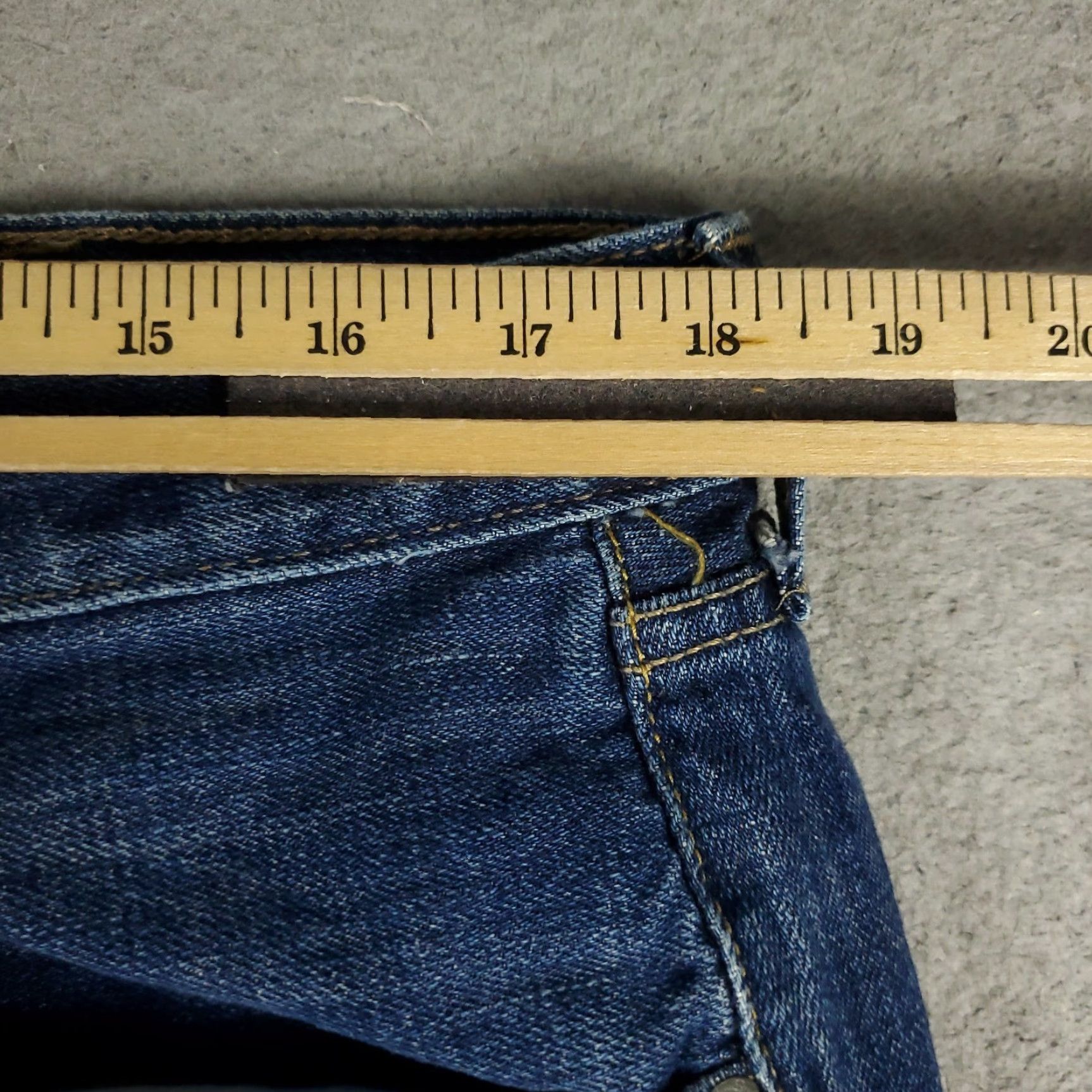 Levi's Levis 501 Jeans Men 38x30 Blue Denim Button Fly Straight Leg Regular Fit Casual Pants Size US 38 / EU 54 - 3 Thumbnail