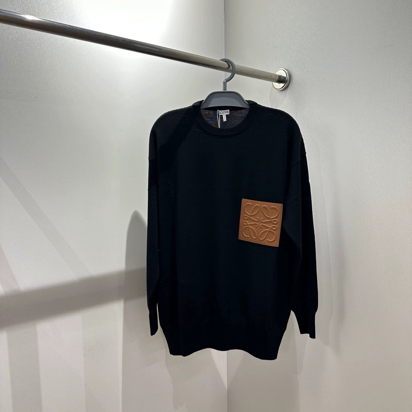 Loewe Loewe may505 leather patch Logo wool sweater XS Size US XS / EU 42 / 0 - 1 Thumbnail