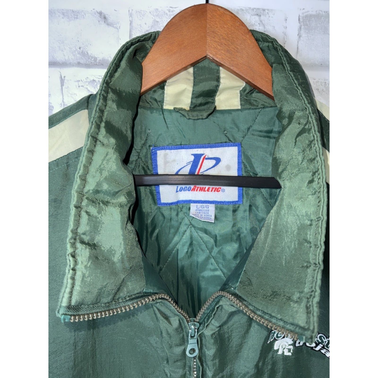 Logo Athletic VINTAGE Logo Athletic Jacket Windbreaker Green Puffer Style L Men’s Regular Size 1990s Athletic Logo Mens L Green Zip Pocket Wearable Now Size US L / EU 52-54 / 3 - 2 Thumbnail
