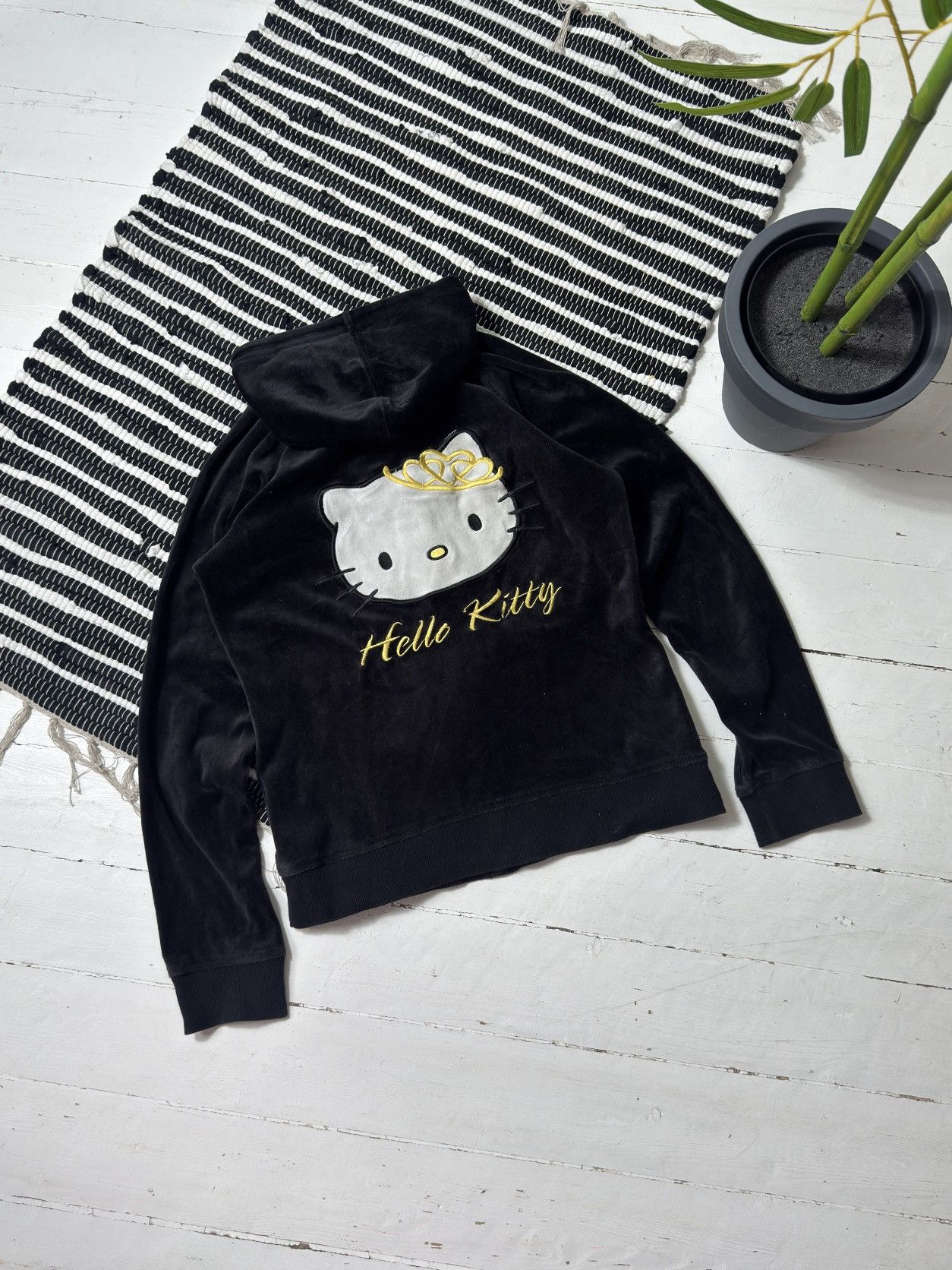 Cartoon Network VINTAGE HELLO KITTY ANGEL 2000s VELOUR ZIP UP HOODIE Size S / US 4 / IT 40 - 1 Thumbnail