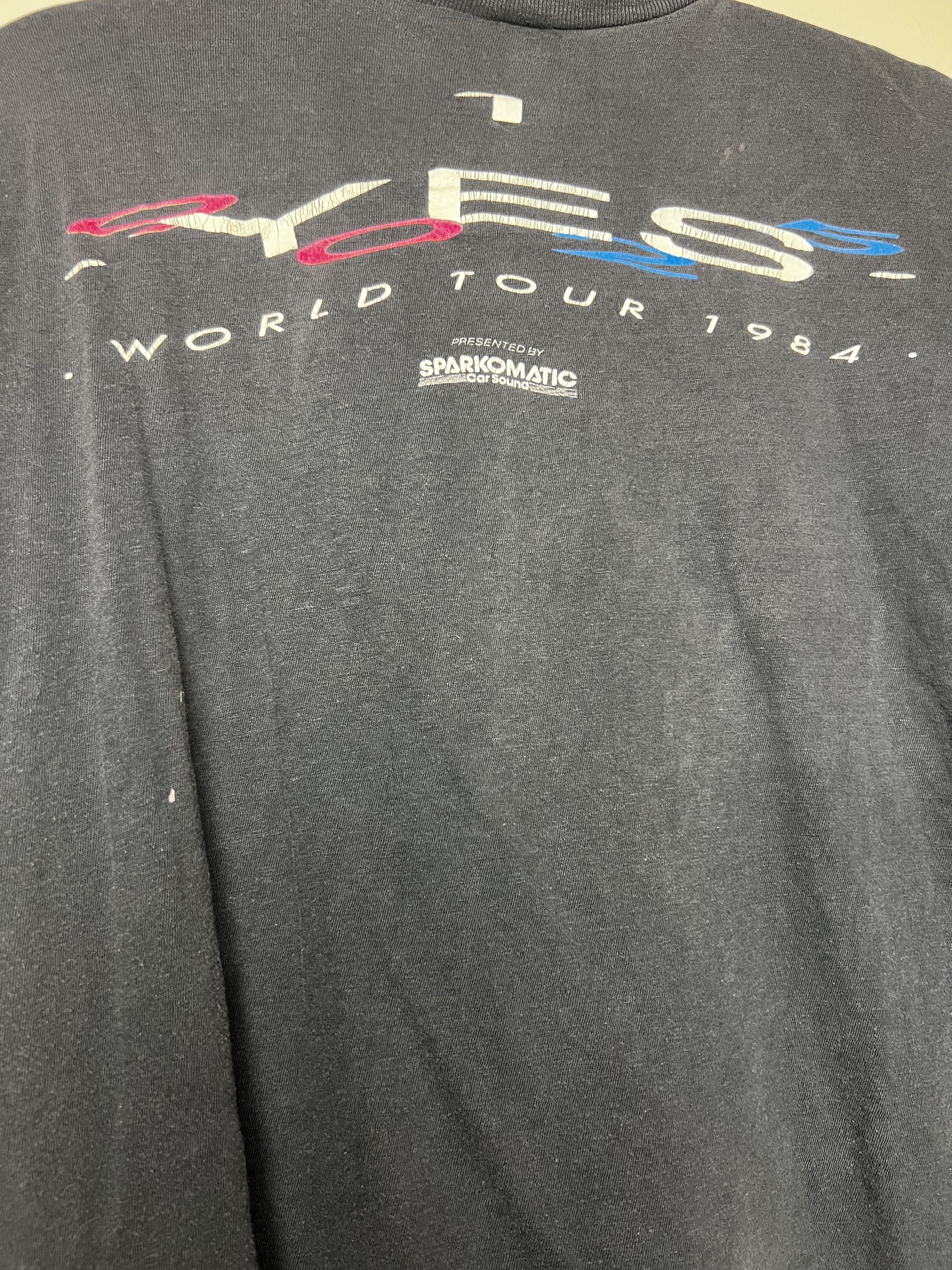 Vintage Vintage YES 1984 World Tour Band T-Shirt Size US S / EU 44-46 / 1 - 13 Thumbnail