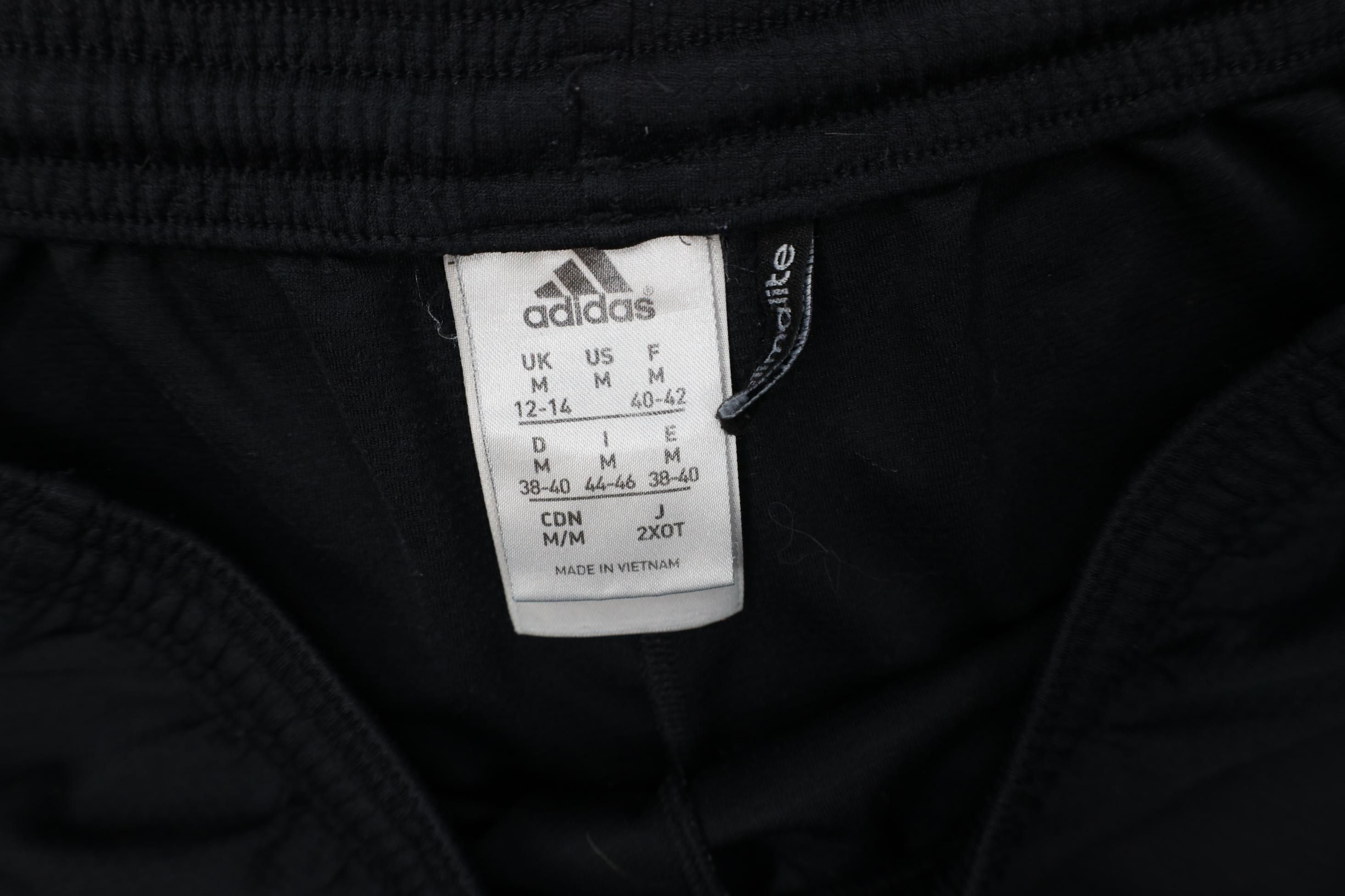 Adidas Vintage Y2K Adidas Running Jogging Soccer Shorts Black Size US 32 / EU 48 - 7 Thumbnail