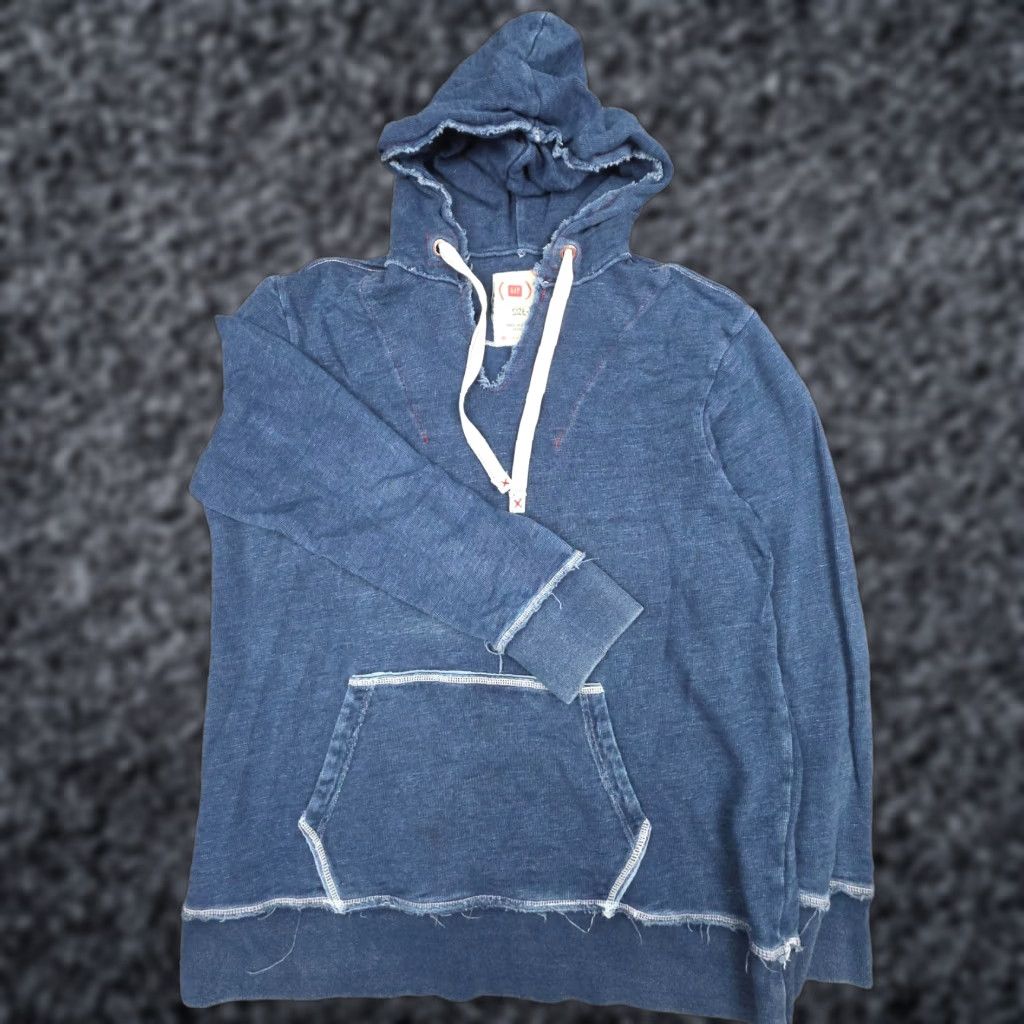 Gap VINTAGE Gap Hoodie Mens Large Blue Distressed Marks Pullover Hooded All Seasons Knit Structured Relaxed Regular Sleeve Long Shirt-style Size US L / EU 52-54 / 3 - 1 Thumbnail
