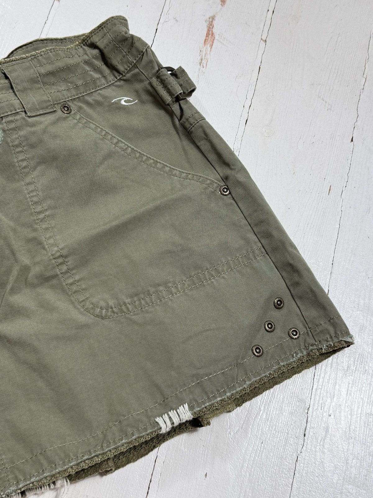 Rip Curl VINTAGE RIP CURL 2000s KHAKI MINI SKIRT Size 27" / US 4 / IT 40 - 3 Thumbnail